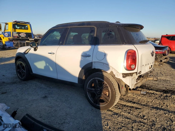 2015 MINI Cooper Countryman S with VIN WMWZC3C57FWT05196, listed as a Copart auction lot 89017695 with 120,589 mi miles and Salvage Title. Bid and sale history available at carsss.com. Image 2.