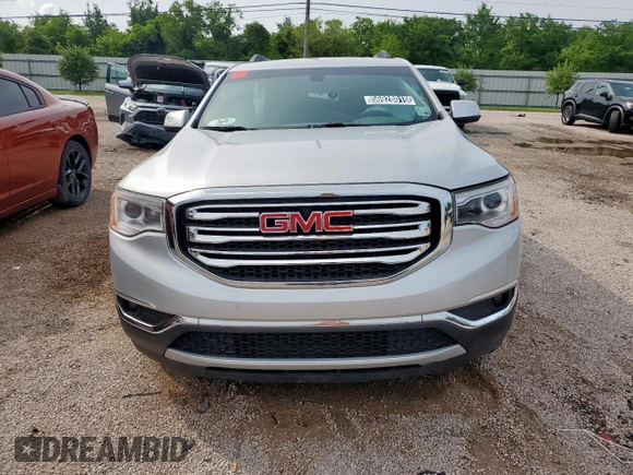 2017 GMC Acadia SLE z VIN 1GKKNLLS0HZ163851, wystawiony jako Copart lot #56928015 z przebiegiem 118 424 mil mil oraz Czysty tytuł • Clean title. Historia ofert i sprzedaży dostępna na DreamBid. Obrazek 5.
