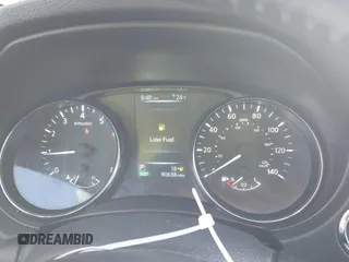 2017 Nissan Rogue SL z VIN 5N1AT2MT8HC749372, wystawiony jako IAAI lot #41622839 z przebiegiem 90 638 mil mil oraz . Historia ofert i sprzedaży dostępna na DreamBid. Obrazek 7.