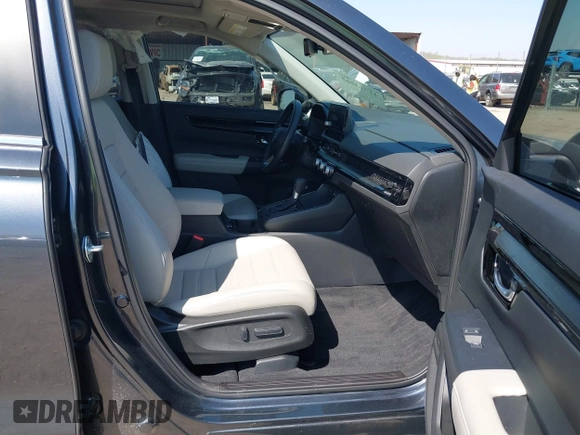 2025 Honda CR-V EX-L with VIN 2HKRS4H73SH401803, listed as a IAAI auction lot 41973265 with 13,588 mi miles and . Bid and sale history available at DreamBid. Image 5.