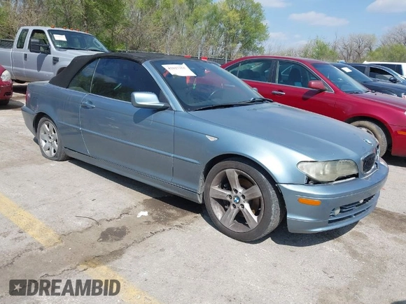 2004 BMW 3 Series 325Ci with VIN WBABW33454PL25129, listed as a IAAI auction lot 42027355 with 124,681 mi miles. Bid and sale history available at carsss.com. Image 1.