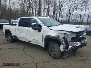 2024 GMC Sierra 2500HD SLT with VIN 1GT49NE74RF279666, listed as a Copart auction lot 50043205 with NaN miles and Salvage Title. Bid and sale history available at carsss.com. Image 4.