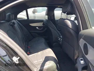 2019 Mercedes-Benz C 300 z VIN 55SWF8DB4KU309251, wystawiony jako IAAI lot #42391572 z przebiegiem 28 757 mil mil oraz . Historia ofert i sprzedaży dostępna na DreamBid. Obrazek 8.