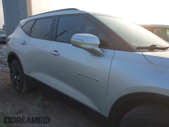 2020 Chevrolet Blazer LT z VIN 3GNKBCRS8LS557218, wystawiony jako IAAI lot #42132485 z przebiegiem 119 752 mil mil oraz . Historia ofert i sprzedaży dostępna na DreamBid. Obrazek 13.