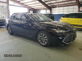 2020 Toyota Avalon Hybrid XLE z VIN 4T1A21FB3LU013217, wystawiony jako Copart lot #59955515 z przebiegiem 302 338 mil mil oraz Czysty tytuł • Clean title. Historia ofert i sprzedaży dostępna na DreamBid. Obrazek 4.