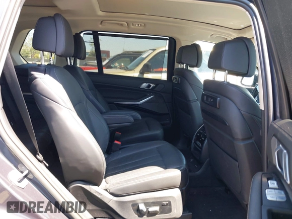 2020 BMW X7 xDrive40i z VIN 5UXCW2C07L9A00078, wystawiony jako IAAI lot #41999850 z przebiegiem 59 711 mil mil oraz . Historia ofert i sprzedaży dostępna na DreamBid. Obrazek 8.