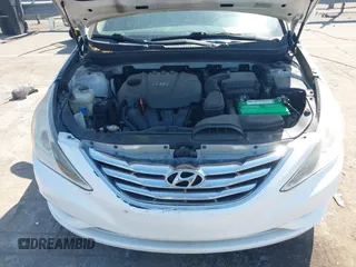 2013 Hyundai Sonata GLS with VIN 5NPEB4AC8DH788602, listed as a IAAI auction lot 42082200 with 213,747 mi miles and . Bid and sale history available at carsss.com. Image 10.
