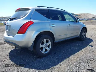 2005 Nissan Murano SE with VIN JN8AZ08T45W324540, listed as a IAAI auction lot 42052303 with 174,639 mi miles and . Bid and sale history available at carsss.com. Image 4.
