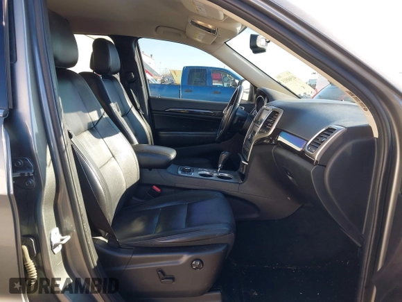 2011 Jeep Grand Cherokee Laredo with VIN 1J4RR4GG9BC714325, listed as a IAAI auction lot 41560915 with 153,372 mi miles and . Bid and sale history available at DreamBid. Image 5.
