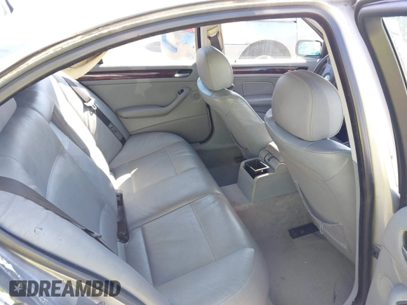 2002 BMW 3 Series 330i with VIN WBAEV534X2KM23627, listed as a IAAI auction lot 41622253 with 185,055 mi miles and . Bid and sale history available at DreamBid. Image 8.