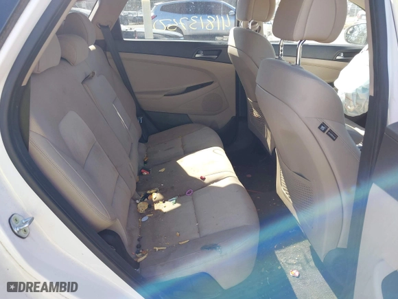 2016 Hyundai Tucson SE with VIN KM8J23A48GU127546, listed as a IAAI auction lot 41813750 with 108,107 mi miles. Bid and sale history available at carsss.com. Image 8.