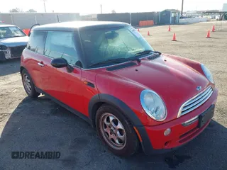 2005 MINI Hardtop with VIN WMWRC33455TJ66323, listed as a IAAI auction lot 41868311 with 122,398 mi miles and . Bid and sale history available at DreamBid. Image 1.