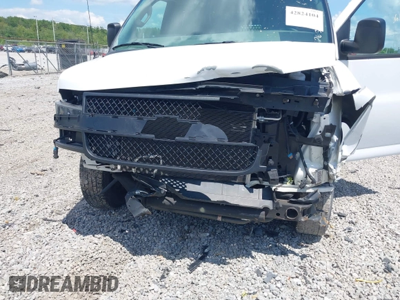 2021 Chevrolet Express Cargo z VIN 1GCWGAF71M1207030, wystawiony jako IAAI lot #42824104 z przebiegiem 40 809 mil mil oraz . Historia ofert i sprzedaży dostępna na DreamBid. Obrazek 6.
