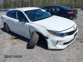 2017 Kia Optima EX z VIN KNAGV4LD3H5018042, wystawiony jako IAAI lot #42159439 z przebiegiem 93 487 mil mil oraz . Historia ofert i sprzedaży dostępna na DreamBid. Obrazek 1.