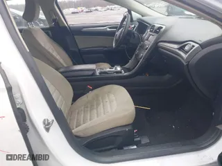 2017 Ford Fusion S with VIN 3FA6P0G77HR235084, listed as a IAAI auction lot 41582306 with 113,325 mi miles. Bid and sale history available at carsss.com. Image 5.