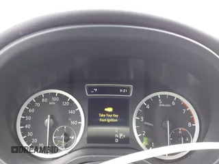 2017 Infiniti QX30 Premium z VIN SJKCH5CR8HA035885, wystawiony jako IAAI lot #41606308 z przebiegiem 112 932 mil mil oraz . Historia ofert i sprzedaży dostępna na DreamBid. Obrazek 7.