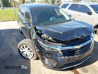 2024 Chevrolet Equinox LT z VIN 3GNAXUEG5RL321892, wystawiony jako IAAI lot #40594360 z przebiegiem 14 935 mil mil oraz . Historia ofert i sprzedaży dostępna na DreamBid. Obrazek 1.