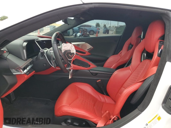 2021 Chevrolet Corvette 3LT with VIN 1G1YC2D46M5120132, listed as a Copart auction lot 80923944 with 9,193 mi miles and Salvage Title. Bid and sale history available at carsss.com. Image 7.