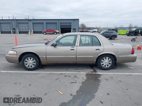 2004 Mercury Grand Marquis LS Premium z VIN 2MEFM75W14X643516, wystawiony jako IAAI lot #42007171 z przebiegiem 213 531 mil mil oraz . Historia ofert i sprzedaży dostępna na DreamBid. Obrazek 14.