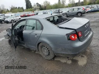 2010 Volkswagen Jetta S с VIN 3VWJZ7AJ8AM003993, выставлен на аукционе Copart как лот 51973625 с пробегом 105 215 миль миль и Списание • Salvage title. История ставок и продаж доступна на DreamBid. Изображение 2.