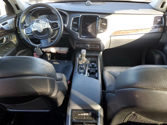 2016 Volvo XC90 T6 Momentum with VIN YV4A22PK1G1042857, listed as a Copart auction lot 88773695 with 155,997 mi miles and Salvage Title. Bid and sale history available at DreamBid. Image 8.