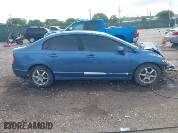2008 Honda Civic LX z VIN 1HGFA16578L096964, wystawiony jako IAAI lot #42248106 z przebiegiem 173 108 mil mil oraz . Historia ofert i sprzedaży dostępna na DreamBid. Obrazek 14.