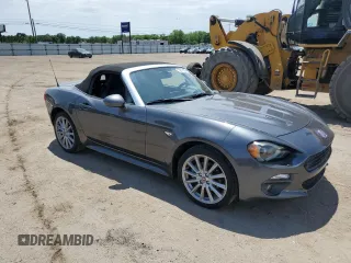 2017 FIAT 124 Spider Elaborazione Abarth z VIN JC1NFAEK2H0107385, wystawiony jako Copart lot #52978564 z przebiegiem 66 452 mil mil oraz Nie do naprawy. Historia ofert i sprzedaży dostępna na DreamBid. Obrazek 4.