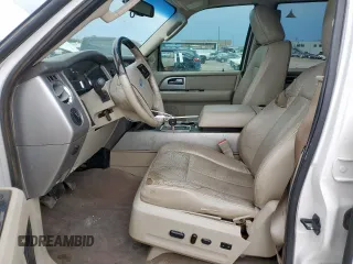2013 Ford Expedition Max Limited z VIN 1FMJK2A58DEF69736, wystawiony jako Copart lot #55828385 z przebiegiem 237 946 mil mil oraz Czysty tytuł • Clean title. Historia ofert i sprzedaży dostępna na DreamBid. Obrazek 7.