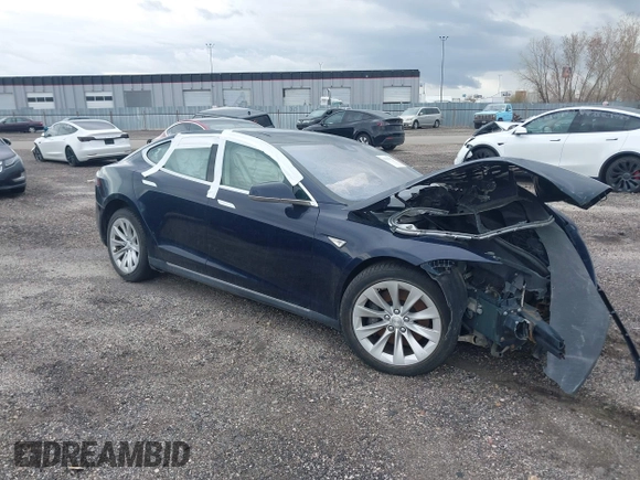 2015 Tesla Model S 85D with VIN 5YJSA1H23FFP79020, listed as a IAAI auction lot 41819392 with Not Provided miles. Bid and sale history available at carsss.com. Image 1.