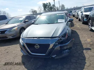 2020 Nissan Altima 2.5 S with VIN 1N4BL4BV5LC204723, listed as a IAAI auction lot 41794841 with 170,043 mi miles. Bid and sale history available at carsss.com. Image 12.