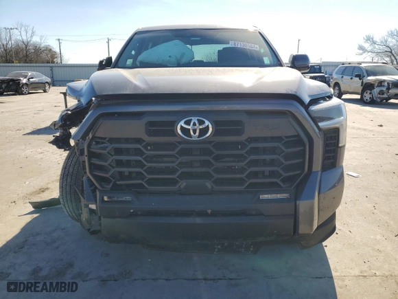 2024 Toyota Tundra 4WD SR5 with VIN 5TFLA5DB0RX135020, listed as a Copart auction lot 87130584 with 13,978 mi miles and Salvage Title. Bid and sale history available at carsss.com. Image 5.