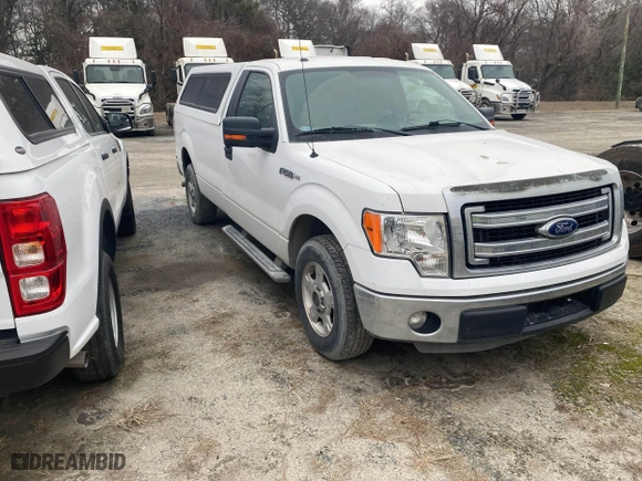 2014 Ford F-150 XL with VIN 1FTNF1CF5EKD79597, listed as a IAAI auction lot 41511800 with 100,758 mi miles. Bid and sale history available at carsss.com. Image 1.