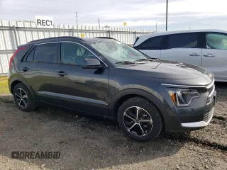 2024 Kia Niro LX with VIN KNDCP3LE8R5179213, listed as a Copart auction lot 49829785 with 9,224 mi miles and Salvage Title. Bid and sale history available at carsss.com. Image 4.