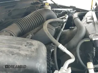 2014 Ram 1500 Express z VIN 1C6RR7KT7ES374265, wystawiony jako IAAI lot #43299786 z przebiegiem 173 436 mil mil oraz . Historia ofert i sprzedaży dostępna na DreamBid. Obrazek 19.