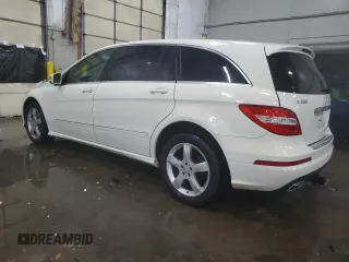 2011 Mercedes-Benz R-Class R 350 with VIN 4JGCB6FE8BA117749, listed as a Copart auction lot 45340435 with 132,215 mi miles and Salvage Title. Bid and sale history available at carsss.com. Image 2.