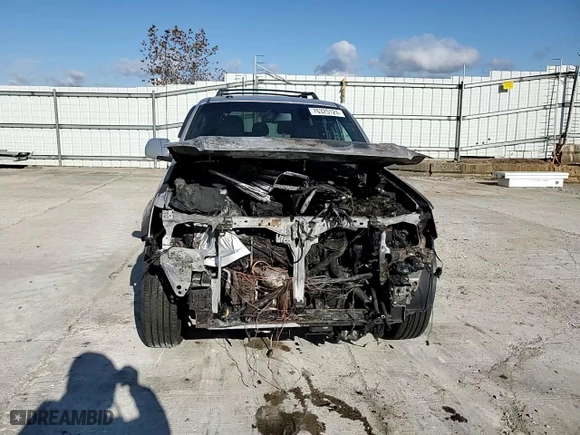 2011 Mercury Mariner Premier with VIN 4M2CN9HG9BKJ03424, listed as a Copart auction lot 76325124 with 0 mi miles and Salvage Title. Bid and sale history available at carsss.com. Image 12.