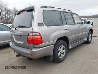 2001 Toyota Land Cruiser with VIN JTEHT05J112010131, listed as a IAAI auction lot 41719396 with 265,944 mi miles. Bid and sale history available at carsss.com. Image 4.