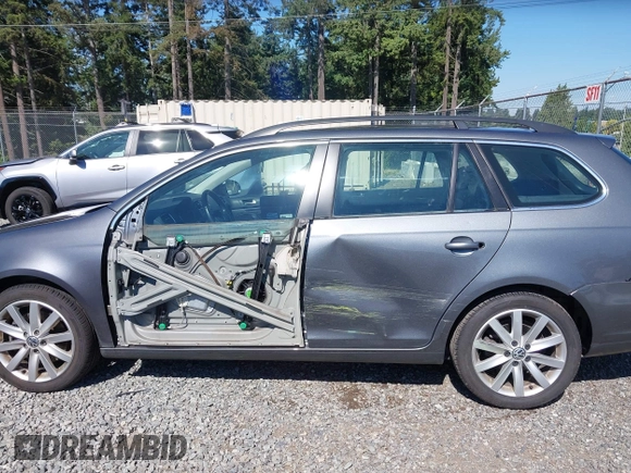 2012 Volkswagen Jetta TDI w/Sunroof with VIN 3VWPL7AJ7CM666499, listed as a IAAI auction lot 42620778 with 109,250 mi miles and . Bid and sale history available at DreamBid. Image 15.