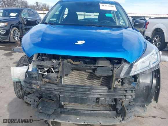 2022 Nissan Kicks S with VIN 3N1CP5BV8NL504422, listed as a IAAI auction lot 41433680 with 61,647 mi miles. Bid and sale history available at carsss.com. Image 6.