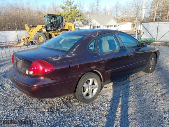 2001 Ford Taurus SES with VIN 1FAFP55U51G273707, listed as a IAAI auction lot 41450171 with 314,277 mi miles. Bid and sale history available at carsss.com. Image 4.
