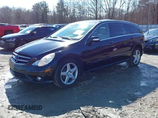 2010 Mercedes-Benz R-Class R 350 with VIN 4JGCB6FE0AA110342, listed as a IAAI auction lot 41440290 with 164,596 mi miles. Bid and sale history available at carsss.com. Image 20.
