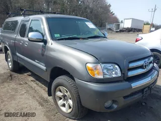2006 Toyota Tundra SR5 with VIN 5TBBT44106S474541, listed as a IAAI auction lot 41952506 with 240,868 mi miles. Bid and sale history available at carsss.com. Image 1.