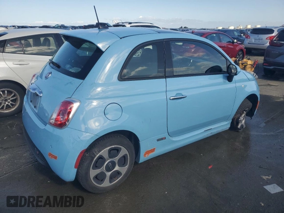 2017 FIAT 500e z VIN 3C3CFFGE8HT563364, wystawiony jako Copart lot #45574865 z przebiegiem 49 281 mil mil oraz Szkoda całkowita • Salvage title. Historia ofert i sprzedaży dostępna na DreamBid. Obrazek 3.