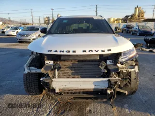 2018 Land Rover Range Rover Velar R-Dynamic HSE with VIN SALYM2RV7JA753014, listed as a Copart auction lot 41830255 with 33,339 mi miles and Salvage Title. Bid and sale history available at carsss.com. Image 5.