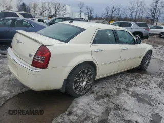 2005 Chrysler 300 with VIN 2C3AA63H85H635805, listed as a Copart auction lot 47992375 with 183,035 mi miles and Salvage Title. Bid and sale history available at carsss.com. Image 3.