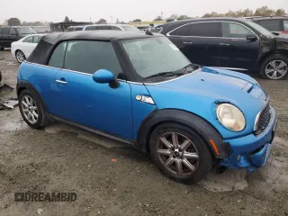 2011 MINI Convertible S с VIN WMWZP3C52BTX82943, выставлен на аукционе Copart как лот 81586044 с пробегом 145 543 миль миль и Списание • Salvage title. История ставок и продаж доступна на DreamBid. Изображение 4.
