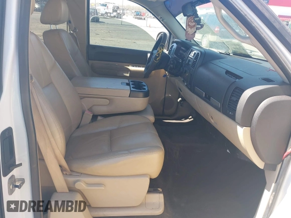 2009 GMC Sierra 1500 SLE with VIN 1GTEK29089Z267703, listed as a IAAI auction lot 41811975 with 250,825 mi miles and . Bid and sale history available at DreamBid. Image 5.