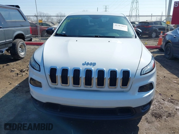 2015 Jeep Cherokee Sport с VIN 1C4PJLAB8FW531241, выставлен на аукционе IAAI как лот 41787819 с пробегом 136 720 миль миль и . История ставок и продаж доступна на DreamBid. Изображение 11.