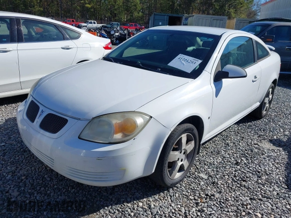 2008 Pontiac G5 with VIN 1G2AL18F287345435, listed as a IAAI auction lot 41221293 with 192,741 mi miles. Bid and sale history available at carsss.com. Image 2.