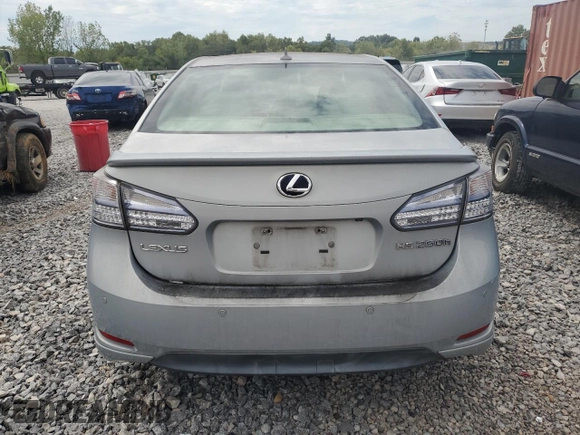 2010 Lexus HS with VIN JTHBB1BA7A2031507, listed as a Copart auction lot 70258674 with 165,616 mi miles and Clean Title. Bid and sale history available at carsss.com. Image 6.